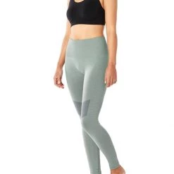 Clothing Icebreaker Women's Motion Seamless High Rise Tights
