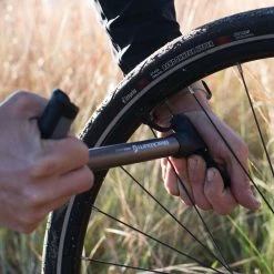 Bikepacking Gear Blackburn Airstik Anyvalve Mini-Pump