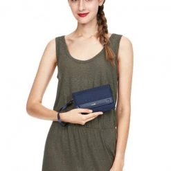 Travel Pacsafe RFIDsafe Clutch Wallet