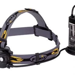 Camp / Tramp Fenix HP30R Rechargeable Headlamp - Max 1750 Lumens