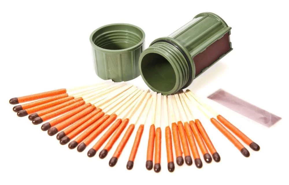 Fire Starting Gear UCO Stormproof Matches In Container Dark Green